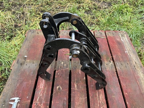 Mini digger log grab - digger, unused