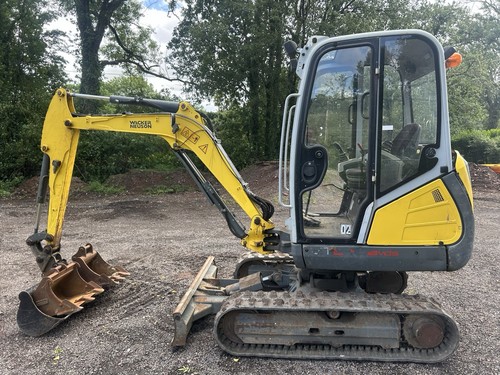 Neuson excavator et24 ton - neuson,