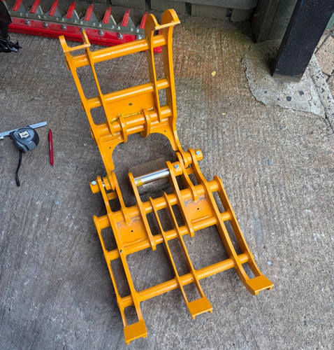 Brand new mini digger finger - new, 5